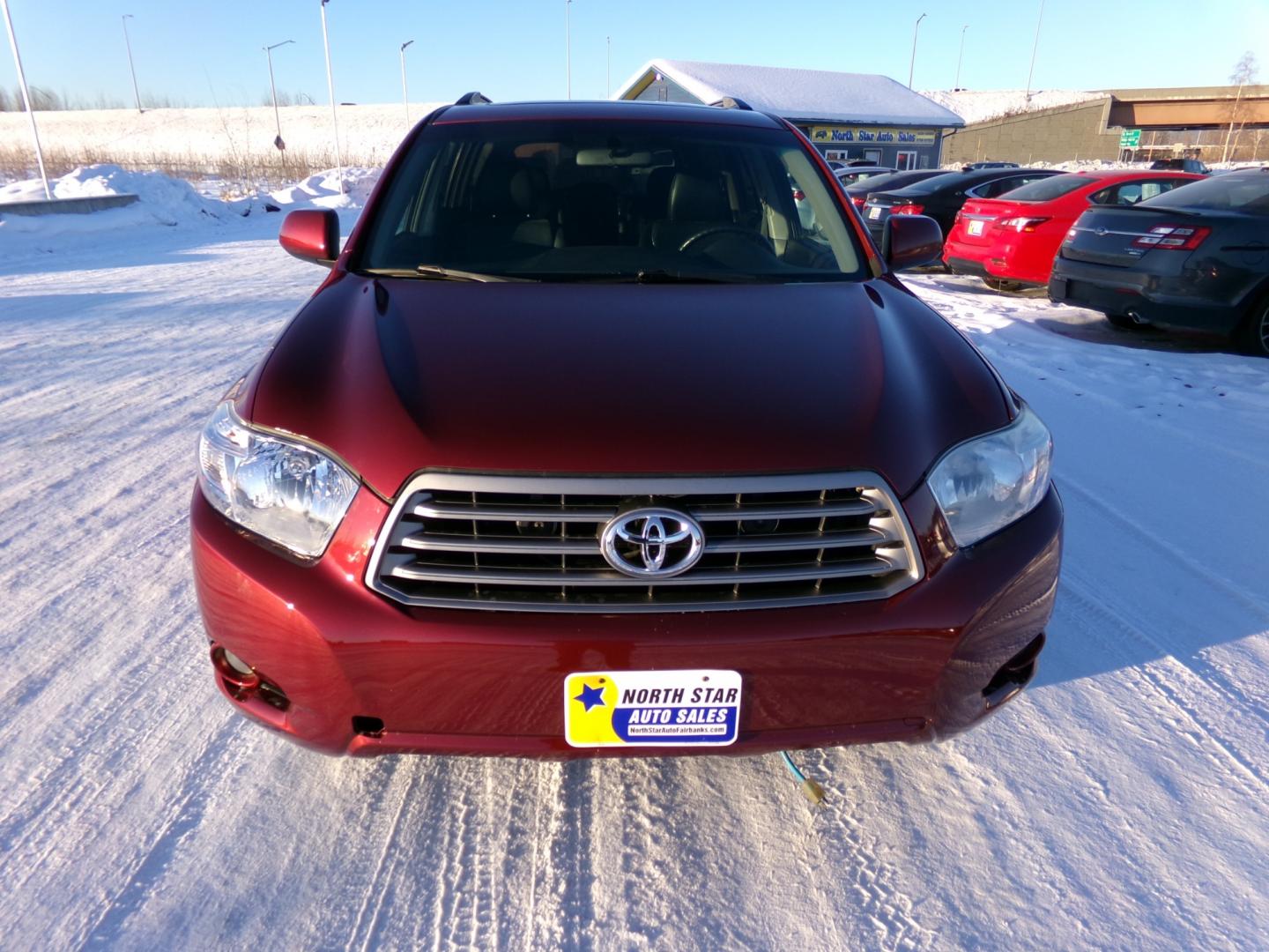 2010 Red Toyota Highlander Sport 4WD (5TDJK3EHXAS) with an 3.5L V6 DOHC 24V engine, 5-Speed Automatic transmission, located at 2630 Philips Field Rd., Fairbanks, AK, 99709, (907) 458-0593, 64.848068, -147.780609 - Photo#1